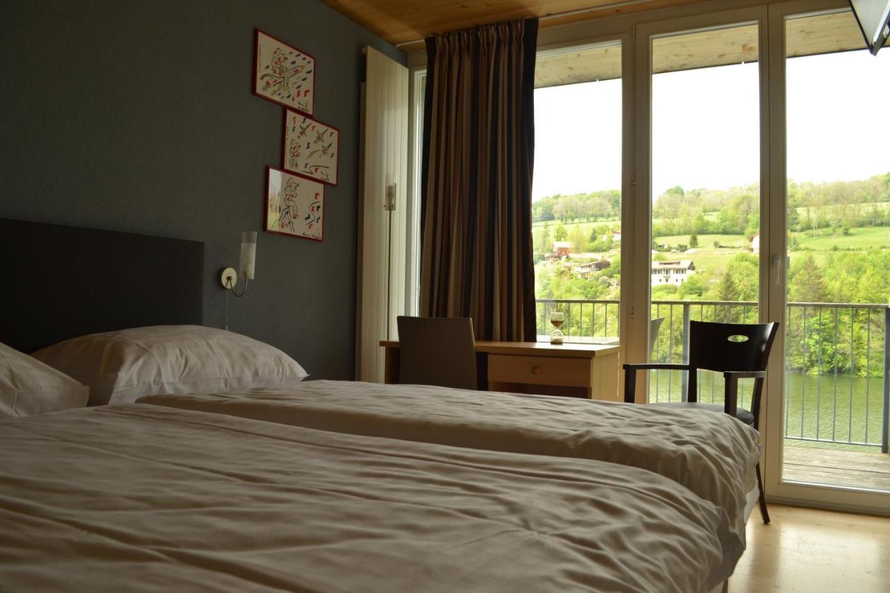 Hotel Les Rives Du Doubs Les Brenets Екстериор снимка