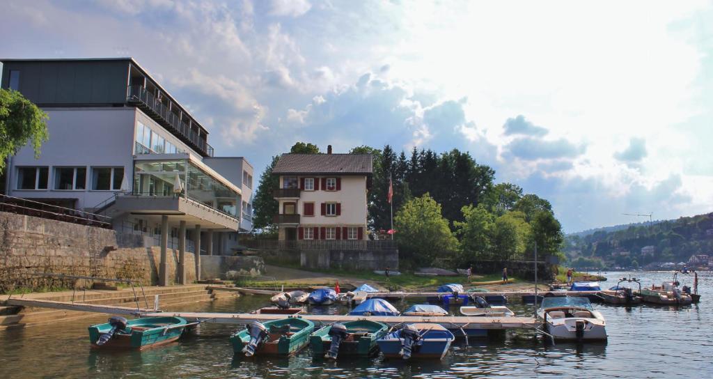 Hotel Les Rives Du Doubs Les Brenets Екстериор снимка