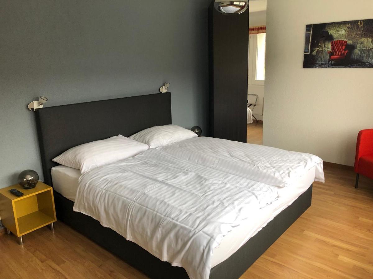 Hotel Les Rives Du Doubs Les Brenets Екстериор снимка